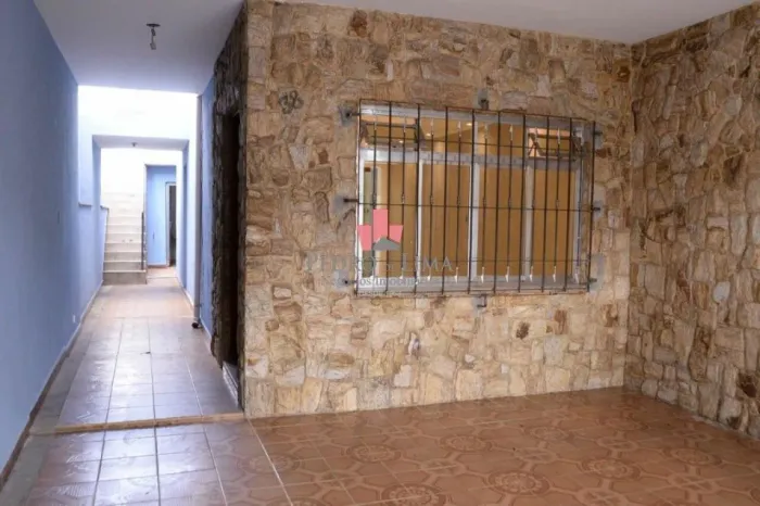 Sobrado na Ponte Rasa com 111m², 3 Dormitórios, 1 Suíte, Sacada e 2 Vagas