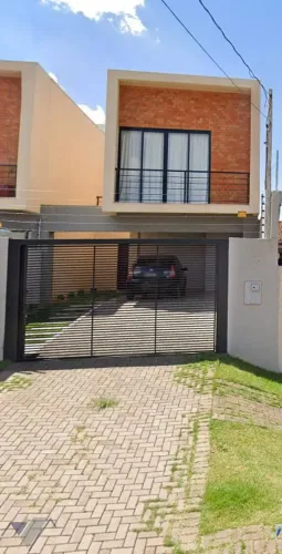 Sobrado com 3 dormitórios para alugar, 307 m² por R$ 6.400,00/mês - Alto Alegre - Cascavel