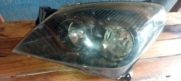 Farol máscara negra vectra 2010 a 2011