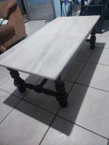 Mesa de Centro com Pedra
