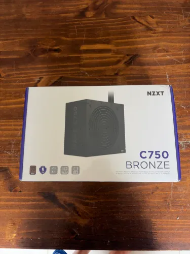 Fonte Nzxt 750w (lacrada)
