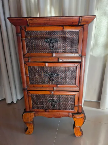 PMini Cômoda Indonésia