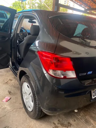 Chevrolet Onix JOY Hatch 1.0 8V Flex Mec. 4P 2018