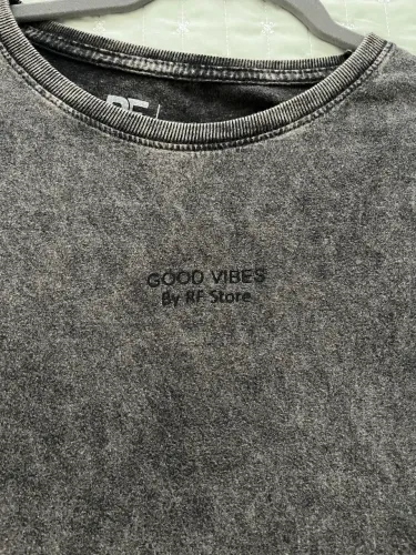 Camiseta estonada cinza