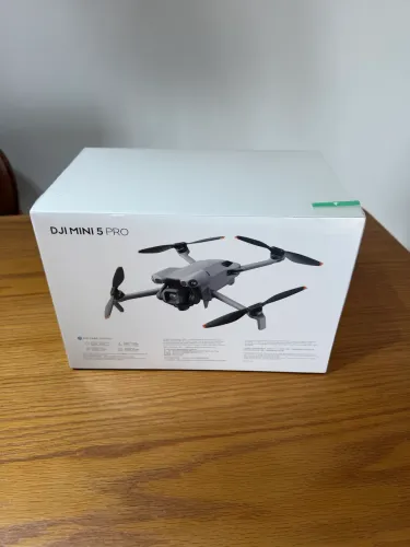 Drone dji mini 5 combo plus