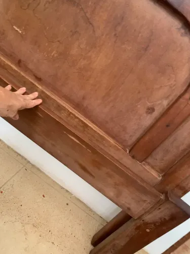 Cama de solteiro de madeira perfeita