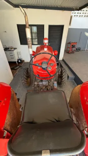 TRATOR MASSEY FERGUSON 55x