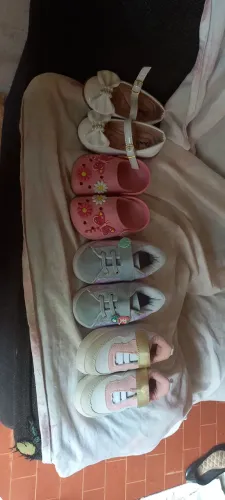 Lote 4 pares sapato novo menina