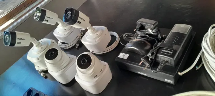 KIT CÂMERAS INTELBRAS