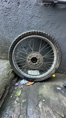 Roda dianteira Tenere 250