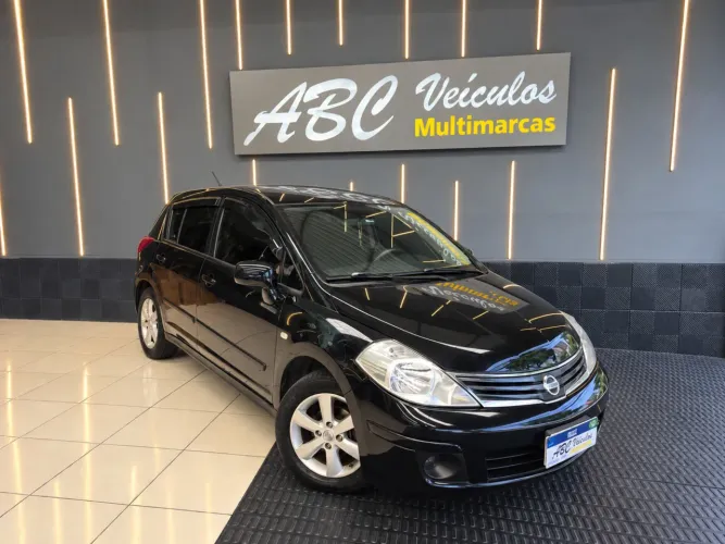Nissan Tiida S 1.8/1.8 Flex 16V Mec. 2012