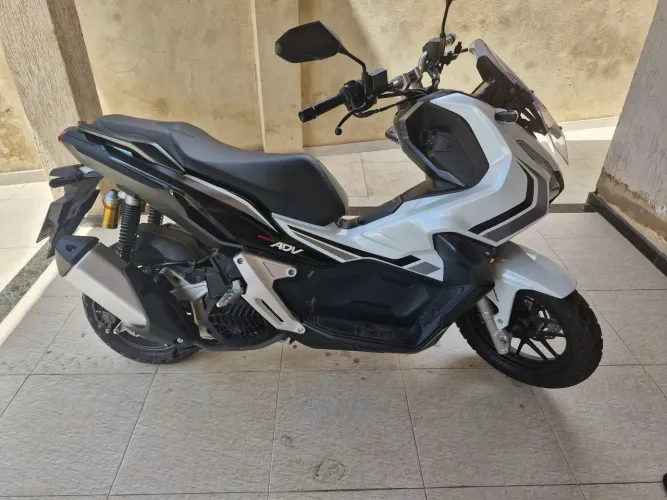 Adv 150 Branca