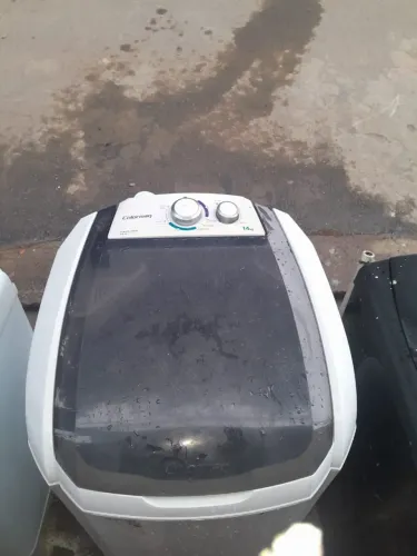 Vendo esse tanquinho 14 kg funcionando perfeitamente faço entrega 