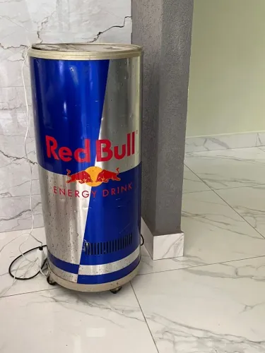 Vendo freezer cooler red bull