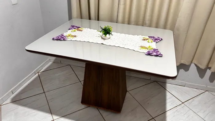 Mesa de jantar 4 lugar