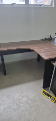 Mesa em L 1,35x1,35