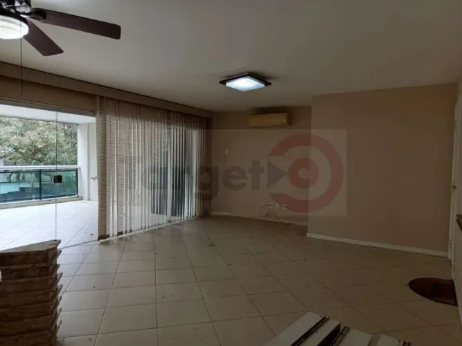 RECREIO DOS BANDEIRANTES | 230 m² | 4 QUARTOS | 2 SUÍTES | 2 VAGAS