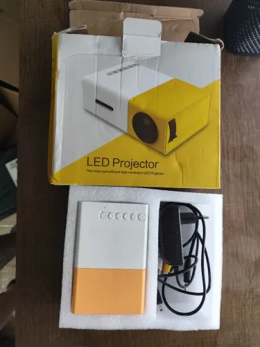 Projetor 1 vez usado 