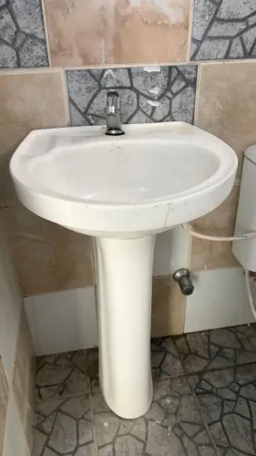 Lavatório Com Coluna Marca Loqasa