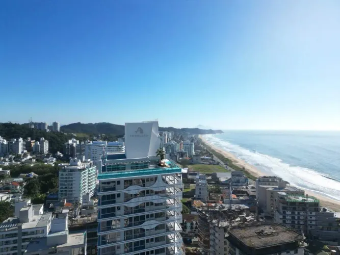 Apartamento com vista para o mar no Brava Lux