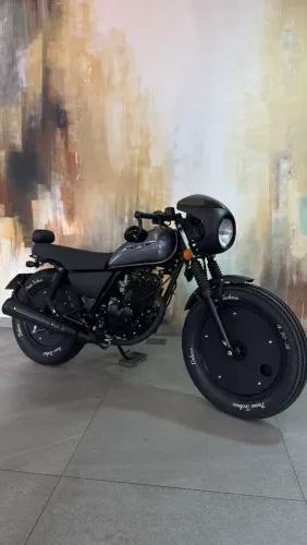SUZUKI INTRUDER - CAFÉ RACER / CUSTOM