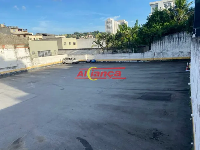 EXCELENTE OPORTUNIDADE DE INVESTIMENTO NO CENTRO COMERCIAL DA VILA GALVÃO