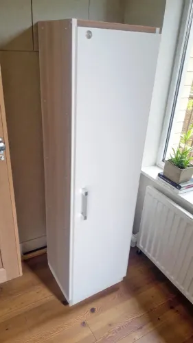 Armário multiuso de madeira com 1 porta, 1,40x35x38.