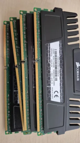 DDR3 1600 4x4GB Corsair
