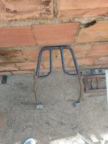 Vendo grade e suporte pra fazer entrega de moto