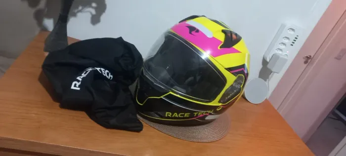 ? CAPACETE RACE TECH SECTOR EXILIO - AMARELO/ROSA ?