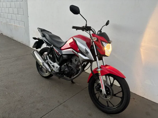 Vendo ou troco por Moto Honda CG Titan 160 2023 ZERA c/ 2026 Pago EXTRA