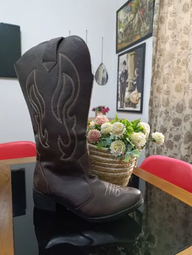 Bota Cano alto café 35