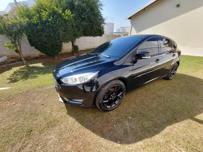 Ford Focus 2.0 16v/se/se Plus Flex 5P Aut. 2017