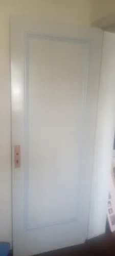 Porta interna usada de pinheiro toda branca valor R$ 50 reais cada