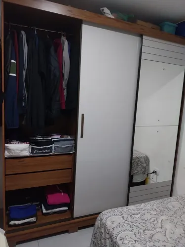 Guarda roupa casal 