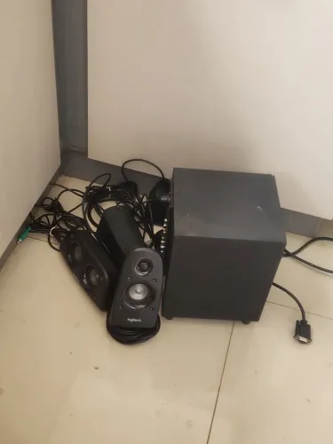 Logitech z506