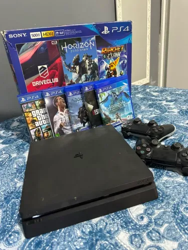 PS4 SLIM COM CAIXA