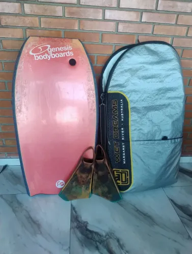 Prancha bodyboard+capa+pé de pato+leash