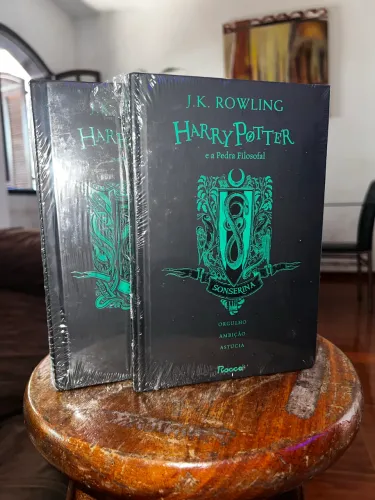 Livros Harry Potter edição capa dura Sonserina