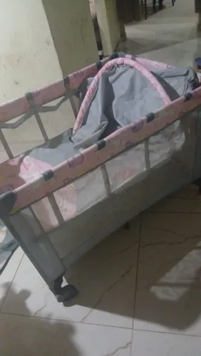 Vendo cercadinho de menina 