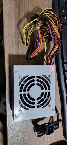 Fonte mini SFX para computador