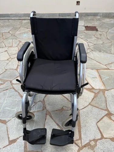 Cadeira de roda alumínio