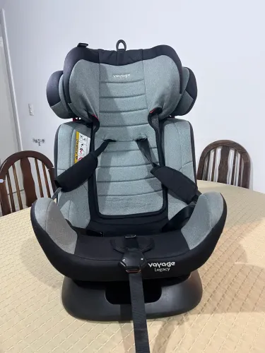 Cadeirinha para carro de criança 