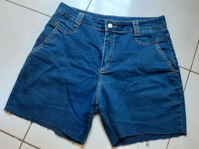 Short jeans