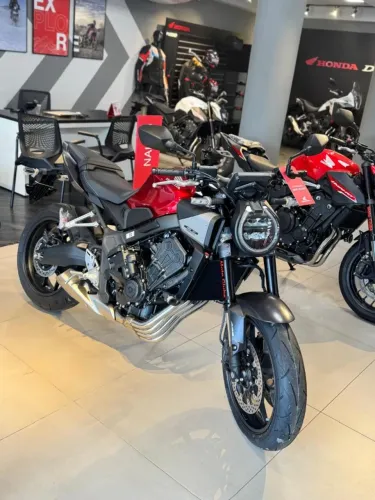 Honda CB 650R - Pronta Entrega!