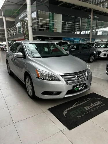 Nissan Sentra SL 2.0 Flexstart 16V Aut. 2016