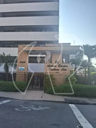 Ótimo Apartamento com 3 quartos ( sendo 1 suíte), varanda, sala, cozinha, área de serviço,