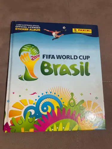 Álbum Copa Do Mundo 2014 Capa Dura Completo Para Colar