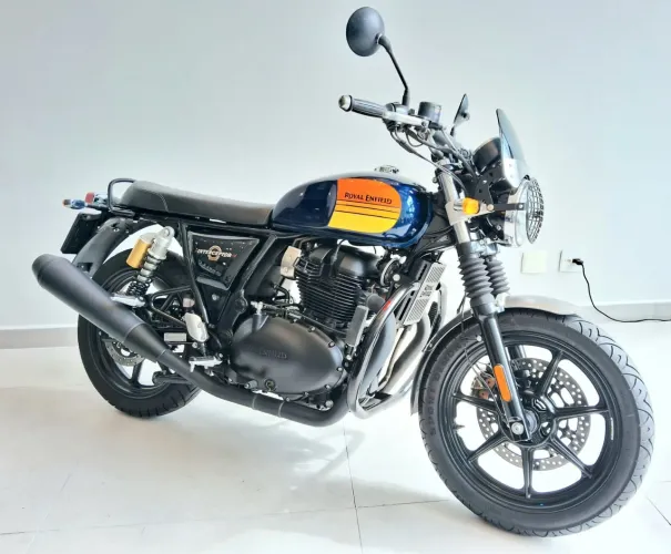 Royal Enfield Interceptor 650 Custom