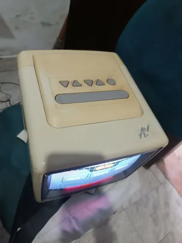 Tv tubo Semp Av 10 polegadas 